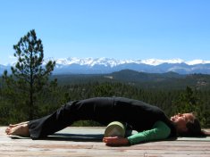 Foam Roller Crossover Twist Step 1