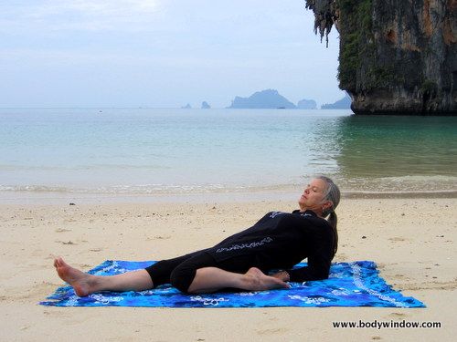 Yin Yoga, Half-Saddle Pose, Halfway Position